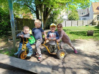 4 på cykel